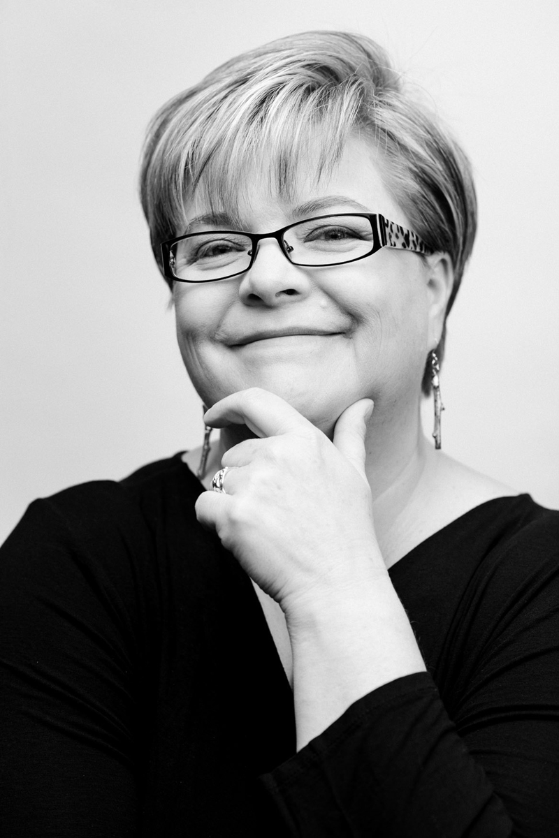 Tara Wilkinson, ANDARA GALLERY photo Johnny CY Lam.jpg